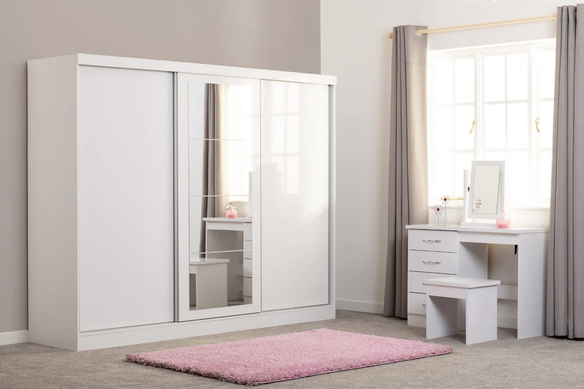 Nevada Wardrobe with Three Sliding Doors